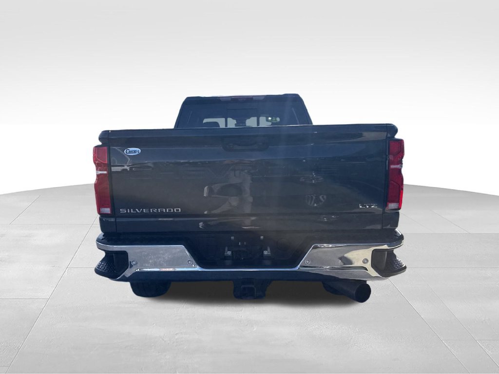 Used 2025 Chevrolet Silverado 2500 LTZ w/ LTZ Convenience Package AWD/4WD image 4
