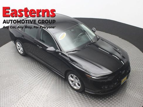 Used 2025 Honda Accord LX image 3
