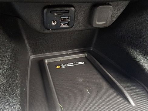 Certified 2023 Chevrolet Traverse LT w/ LT Premium Package image 26