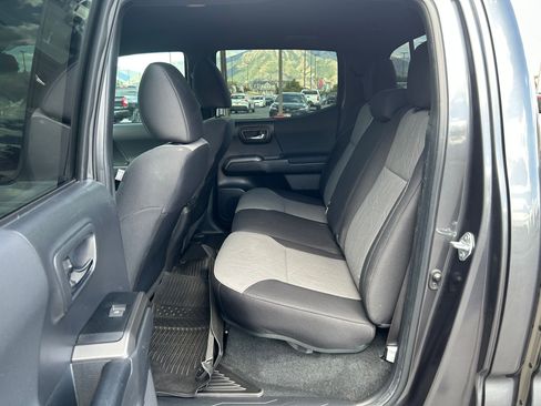 Certified 2023 Toyota Tacoma TRD Sport AWD/4WD image 23