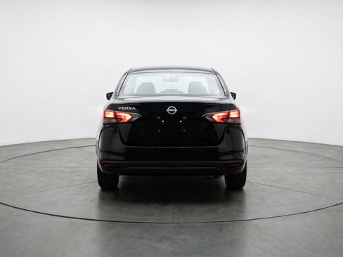 Used 2025 Nissan Versa SV image 7