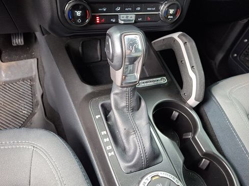 Certified 2023 Ford Bronco Outer Banks w/ Sasquatch Package image 15