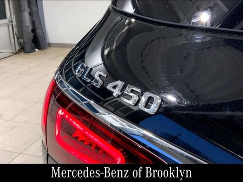 Certified 2022 Mercedes-Benz GLS 450 4MATIC image 11