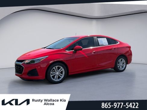 Used 2019 Chevrolet Cruze LT w/ LT Fleet Convenience Package FWD image 1