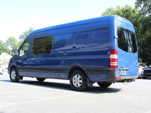Used 2014 Mercedes-Benz Sprinter 2500 image 6