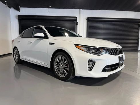 Used 2018 Kia Optima SX w/ Technology Package FWD image 3