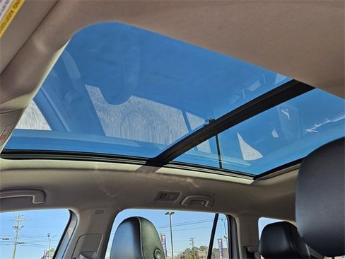 Used 2021 Volkswagen Atlas SEL Premium image 20