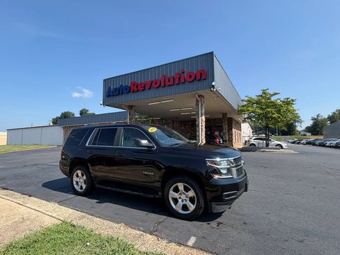 Used 2015 Chevrolet Tahoe LT RWD image 1