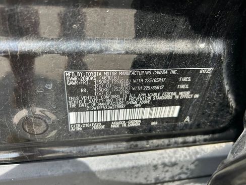 Certified 2025 Toyota RAV4 XLE FWD image 10