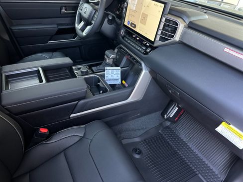 New 2026 Toyota Tundra Limited AWD/4WD image 16