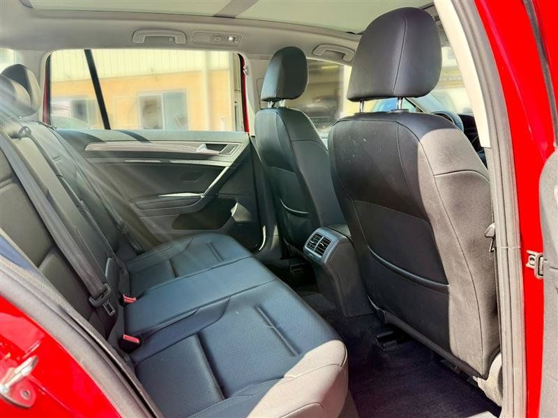 Used 2018 Volkswagen Golf Alltrack S AWD/4WD image 13