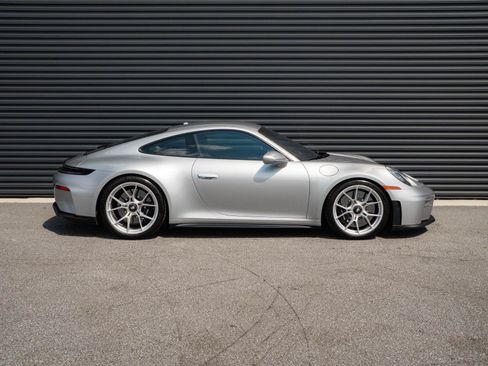 Used 2026 Porsche 911 GT3 RWD image 23