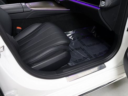 Certified 2025 Mercedes-Benz E 450 4MATIC Sedan image 35