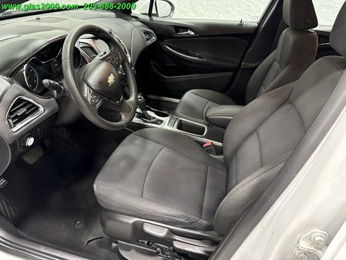 Used 2017 Chevrolet Cruze LT w/ RS Package image 3