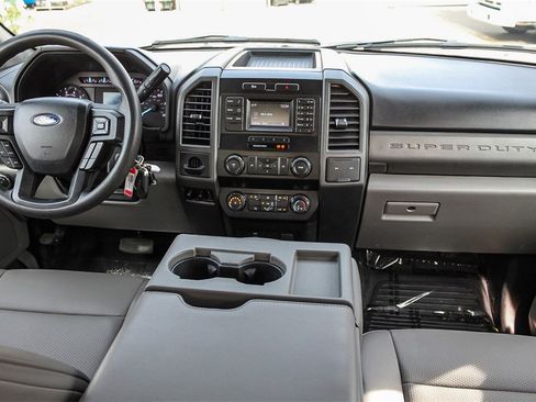 Used 2019 Ford F250 XL w/ Power Equipment Group image 16