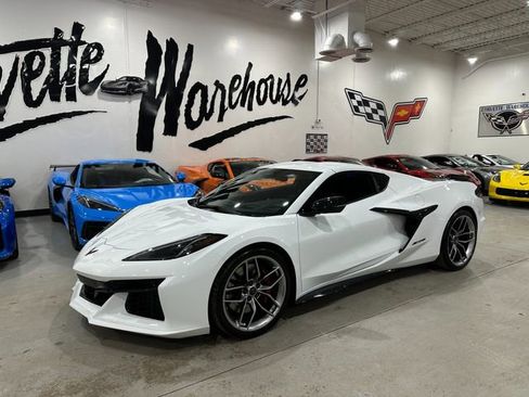 Used 2025 Chevrolet Corvette Z06 image 24