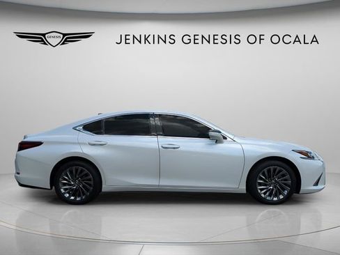 Used 2024 Lexus ES 350 Luxury w/ Technology Package FWD image 2
