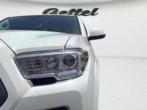 Used 2022 Toyota Tacoma SR5 w/ Technology Package RWD image 22
