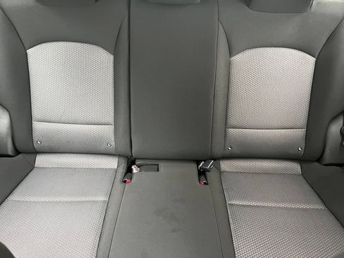 Used 2025 Kia Soul LX w/ LX Technology Package FWD image 43