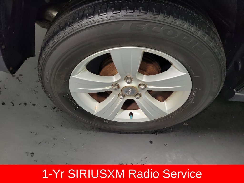 Used 2014 Jeep Patriot Latitude w/ Sun/Sound Group FWD image 12