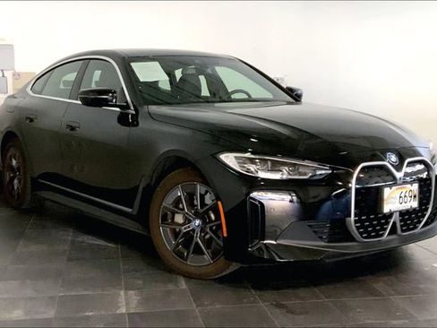 Used 2023 BMW i4 eDrive35 w/ Parking Assistance Package image 2