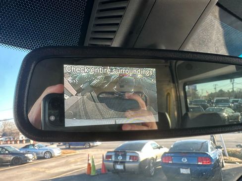 Used 2021 Mercedes-Benz Sprinter 3500 image 35