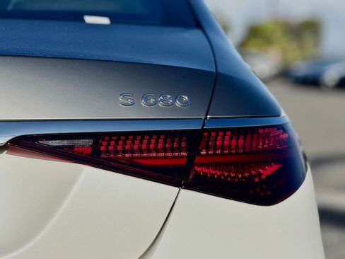 Certified 2023 Mercedes-Benz Maybach S 680 4MATIC image 12