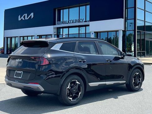 New 2026 Kia Sportage EX w/ EX Panorama Roof Package image 6