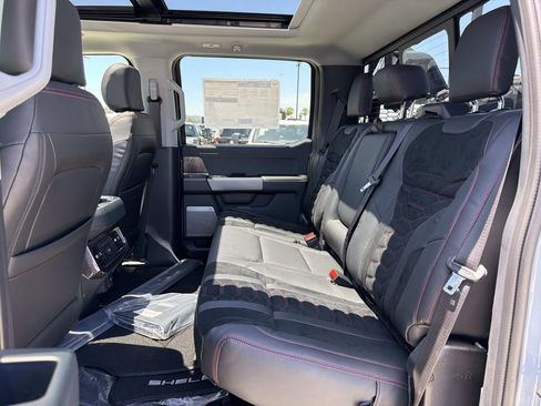 New 2026 Ford F250 Lariat w/ Black Appearance Package AWD/4WD image 26