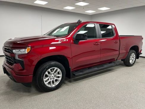 Used 2024 Chevrolet Silverado 1500 RST AWD/4WD image 5