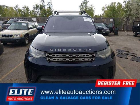 Used 2020 Land Rover Discovery SE AWD/4WD image 24