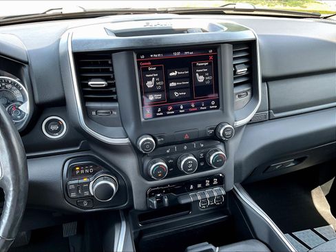 Used 2020 RAM 1500 Big Horn AWD/4WD image 15
