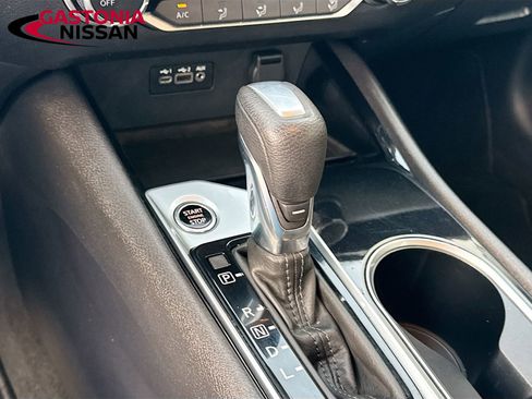 Used 2024 Nissan Altima 2.5 SV image 22