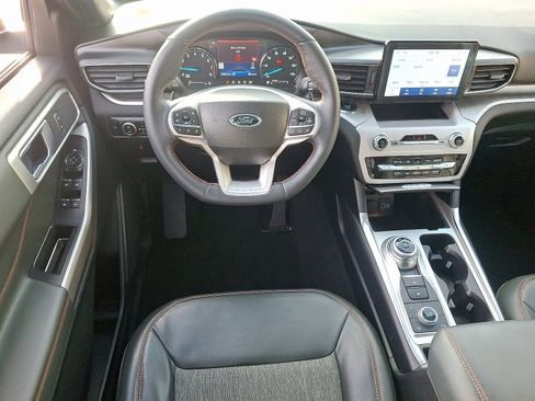 Used 2023 Ford Explorer Timberline image 11