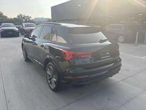 Used 2025 Audi Q3 2.0T Premium w/ Black Optic Sport Package image 8