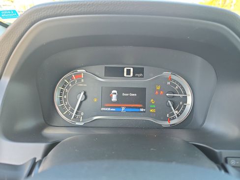 Used 2016 Honda Pilot Touring image 18