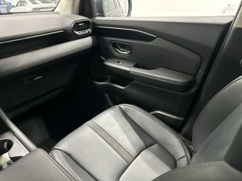 Used 2024 Honda Pilot EX-L image 13