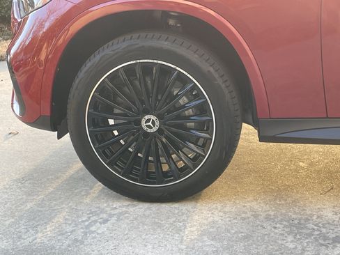 Certified 2025 Mercedes-Benz GLC 300 GLC 300 4MATIC Coupe image 17