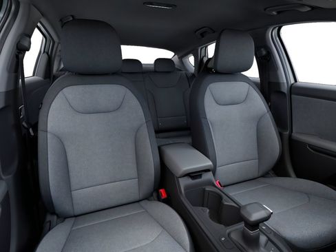New 2026 Kia K4 FWD image 15
