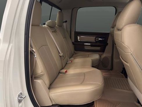 Used 2018 RAM 1500 Laramie AWD/4WD image 22