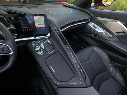 Used 2020 Chevrolet Corvette Stingray Preferred Conv w/ 2LT Preferred Equipment Group image 29