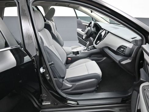 Used 2023 Subaru Outback Premium image 33