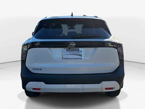 New 2026 Nissan Kicks SV w/ SV Premium Package image 8