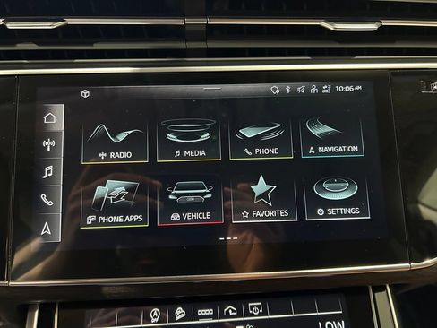 Used 2022 Audi Q8 Premium Plus AWD/4WD image 20