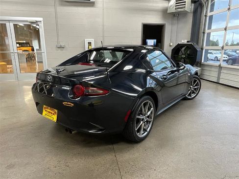 Used 2022 MAZDA MX-5 Miata RF Grand Touring RWD image 5