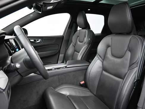 Used 2024 Volvo XC60 B5 Ultimate w/ Protection Package Premier AWD/4WD image 5