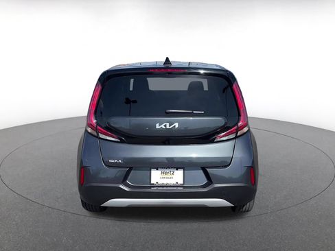 Used 2025 Kia Soul LX w/ LX Technology Package FWD image 12