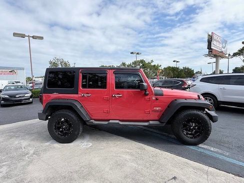 Used 2013 Jeep Wrangler Unlimited Sahara w/ Connectivity Group image 4