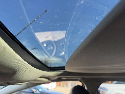 Used 2013 Ford Edge Limited image 31