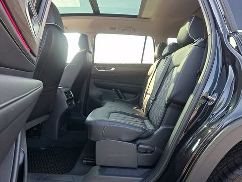 Used 2026 Volkswagen Atlas SEL Premium R-Line AWD/4WD image 12